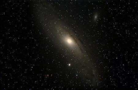 M31, 2014-9-26, 29x200sec, APO100Q, QHY8 restacked 2019.jpg